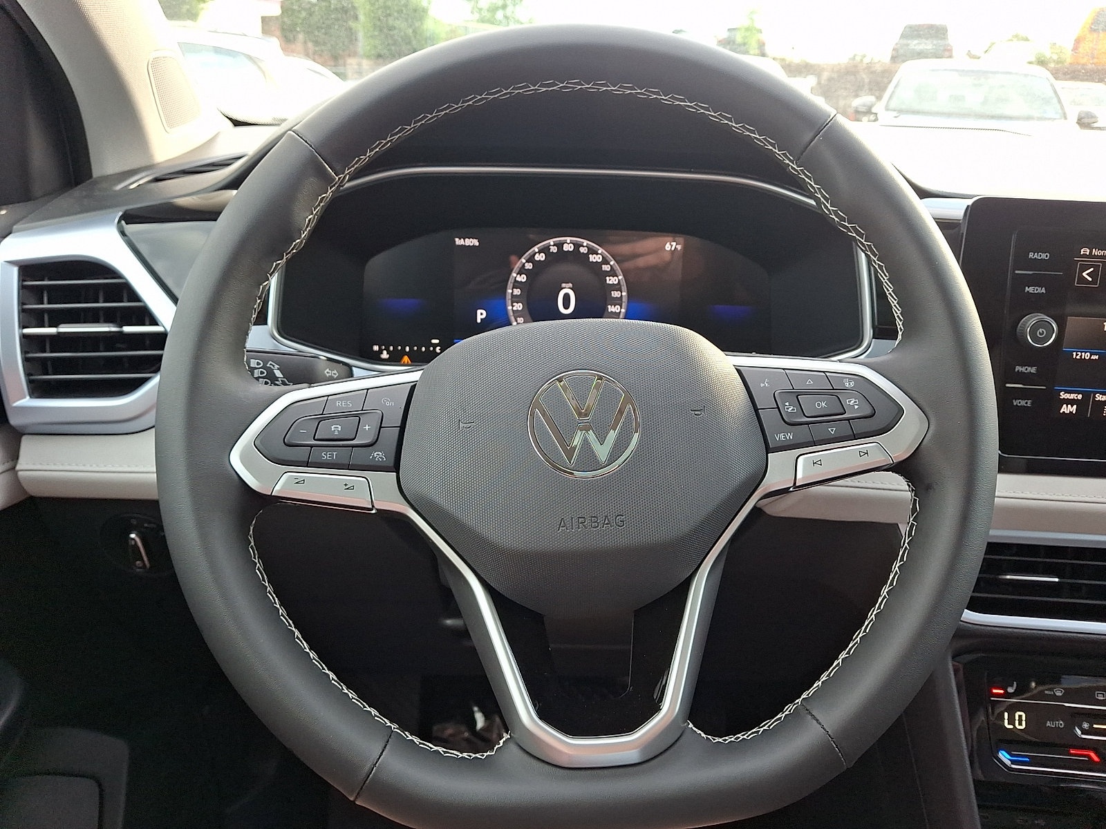 New 2026 Volkswagen Taos SE AWD/4WD image 15