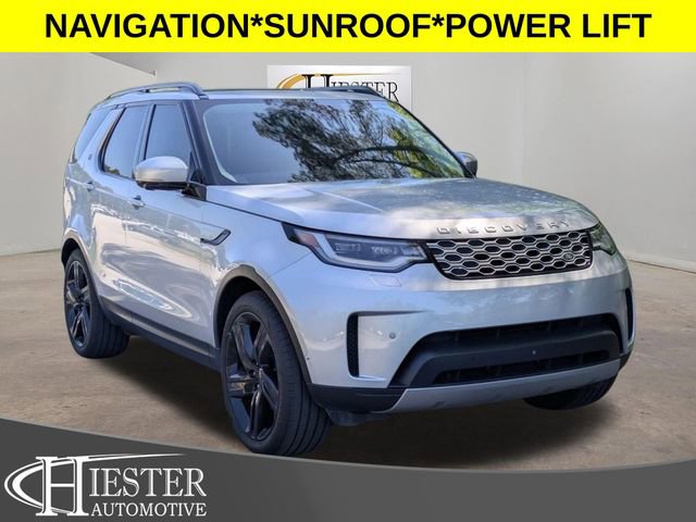 Used 2023 Land Rover Discovery S image 1