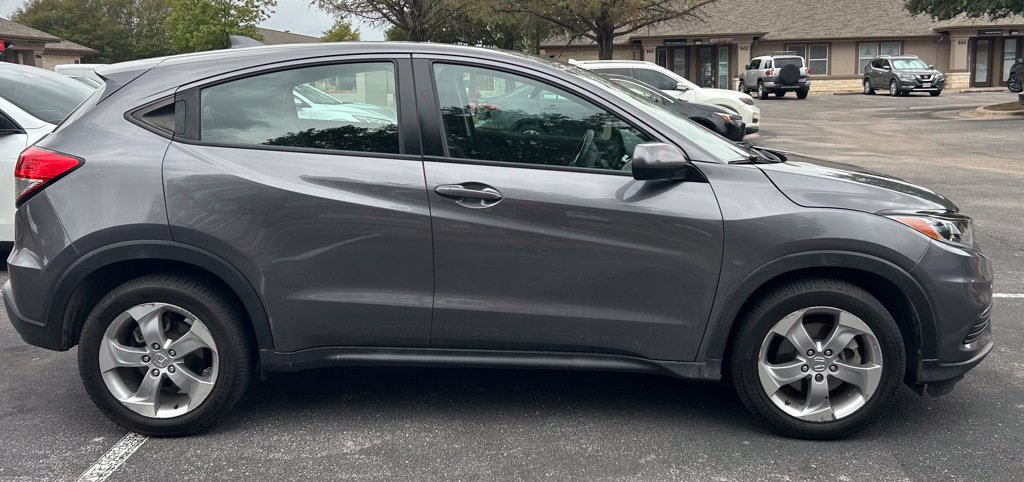 Certified 2019 Honda HR-V LX image 12