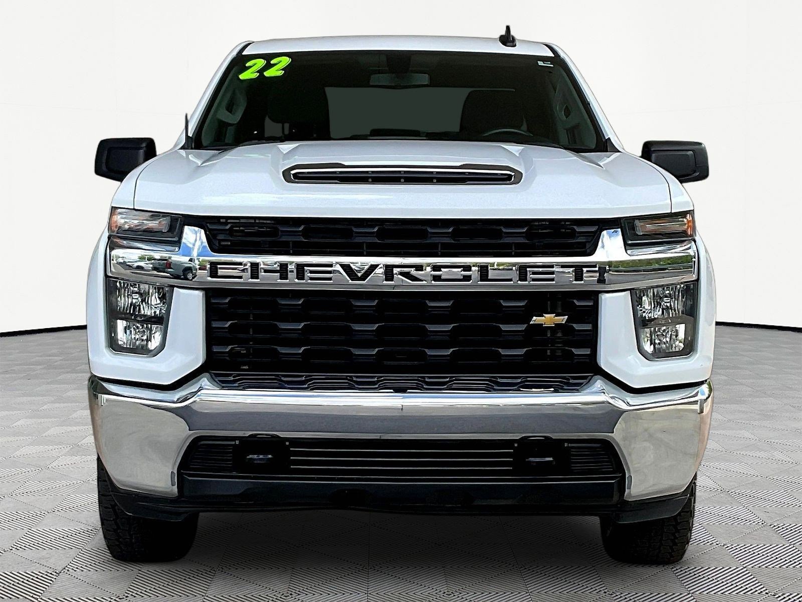 Used 2022 Chevrolet Silverado 2500 LT AWD/4WD image 2