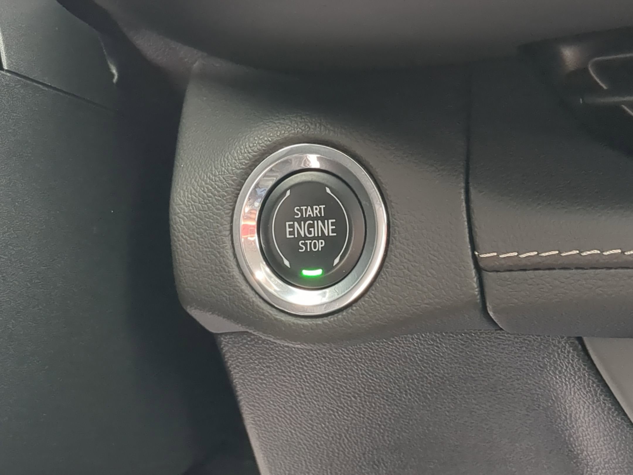 Certified 2023 Buick Envision Essence AWD/4WD image 16