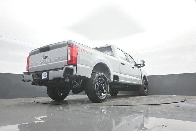 New 2026 Ford F250 4x4 Crew Cab Super Duty image 38
