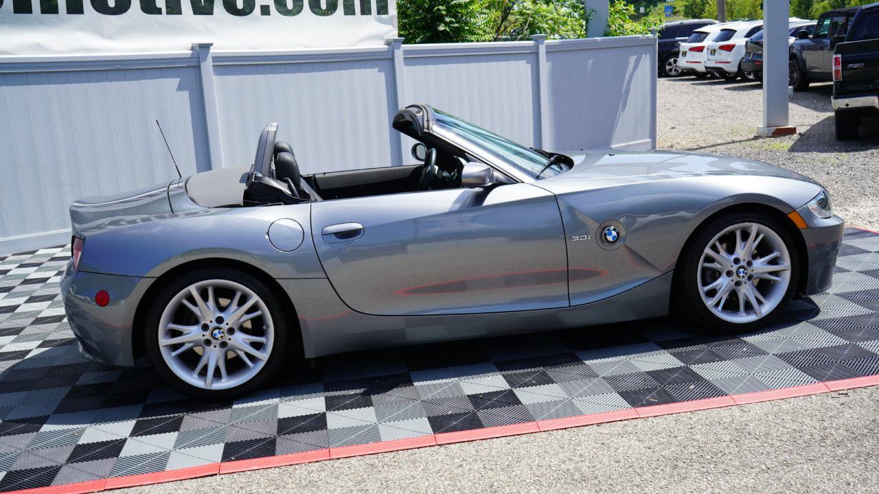 Used 2008 BMW Z4 3.0i w/ Premium Pkg RWD image 10