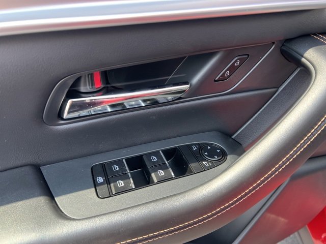 New 2025 MAZDA CX-70 Plug-In Hybrid w/ Premium Pkg image 28