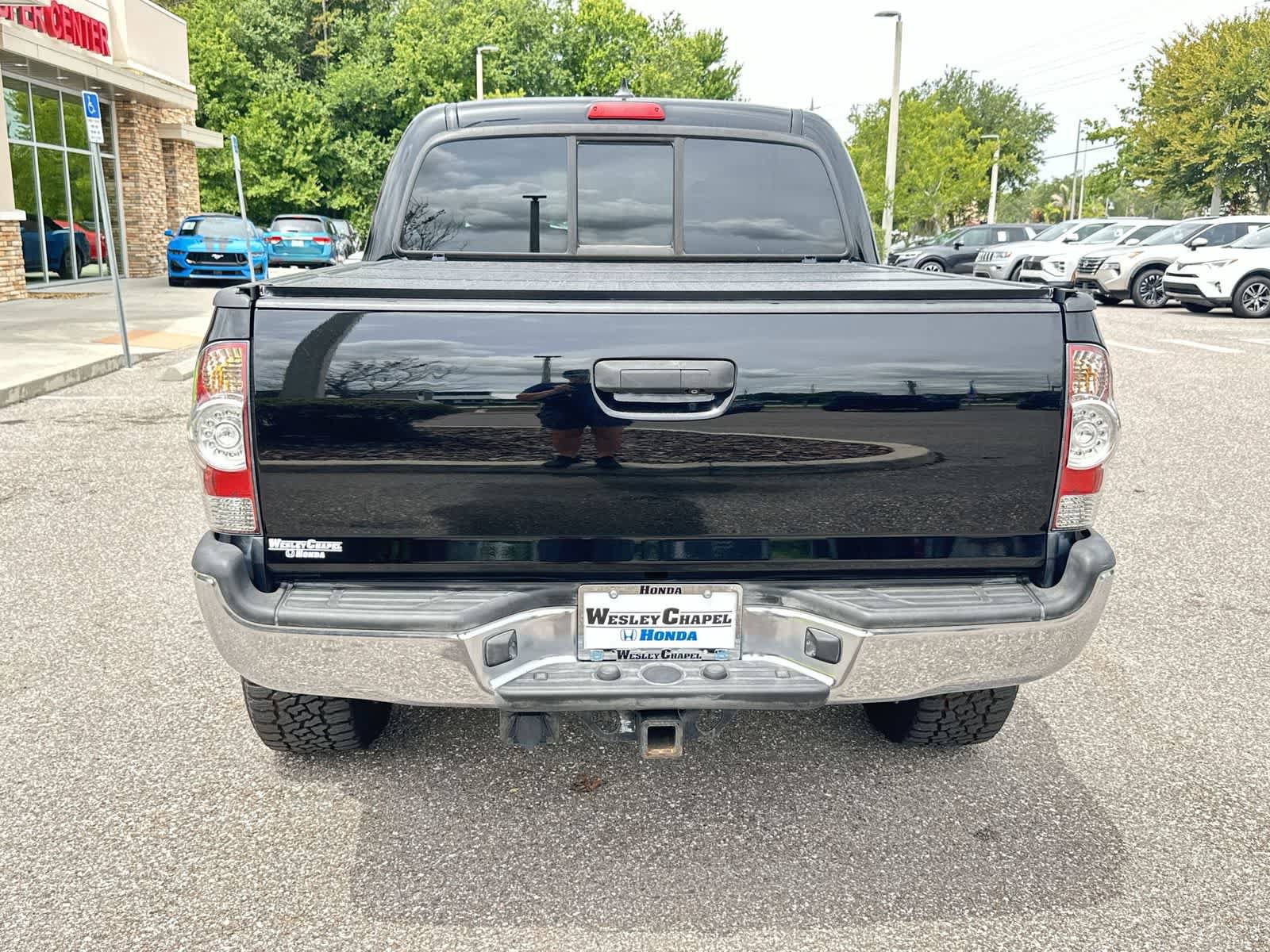 Used 2015 Toyota Tacoma PreRunner w/ SR5 Package RWD image 5