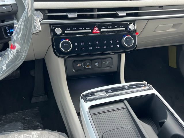 New 2026 Hyundai Tucson Limited w/ Tow & Go Package image 16