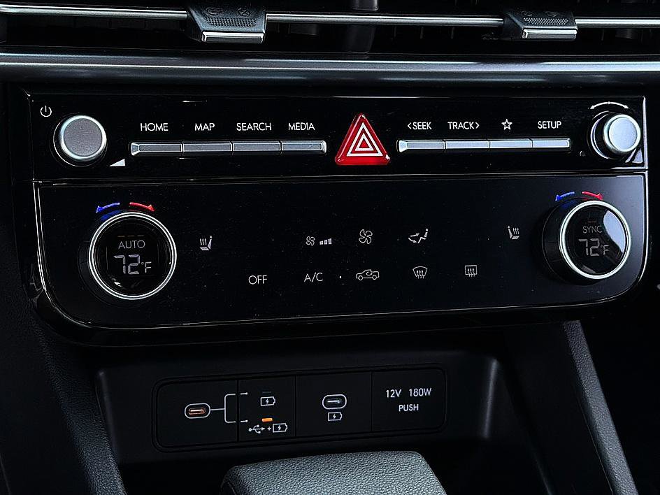 Certified 2025 Hyundai Santa Cruz SEL image 12