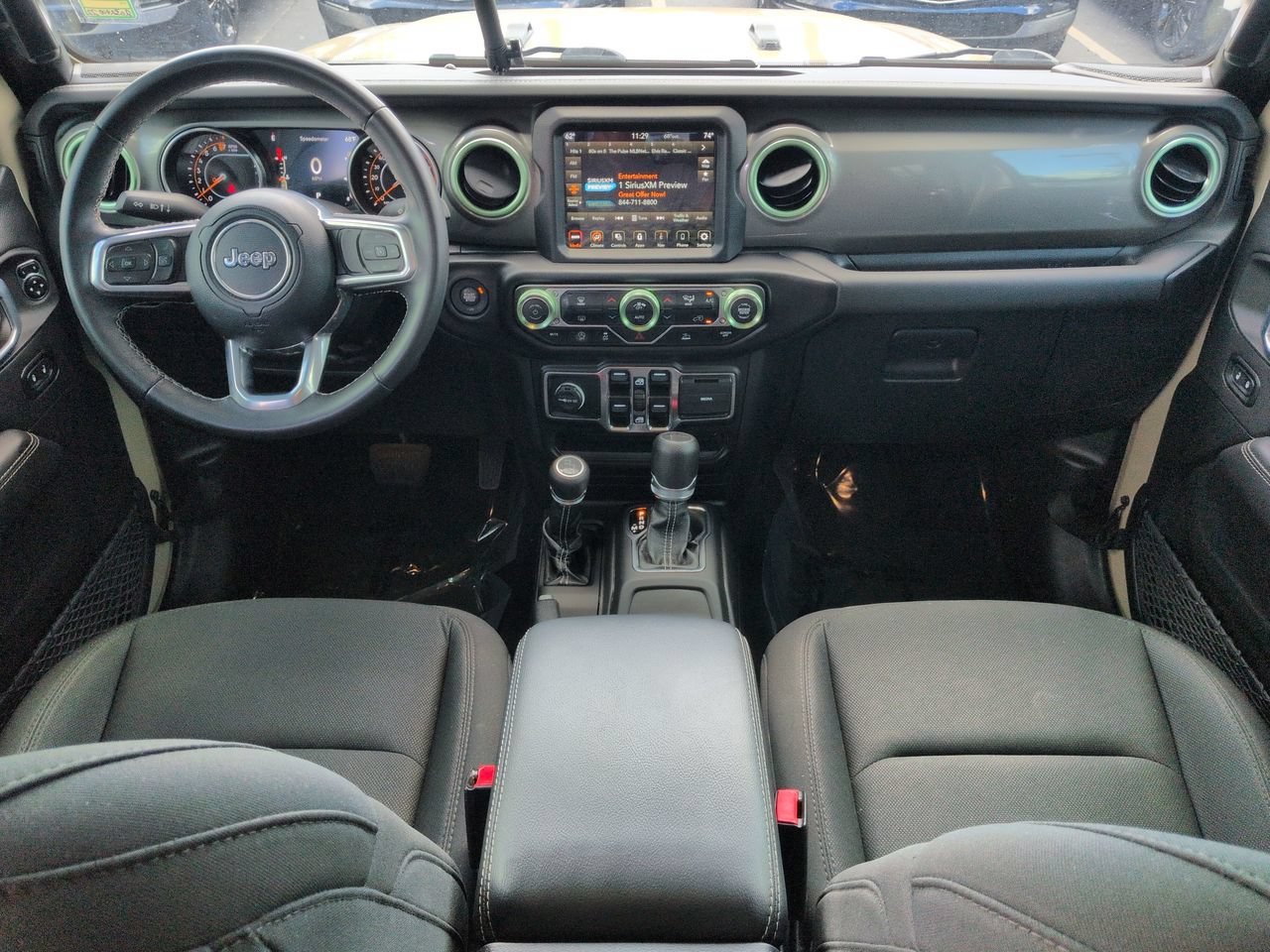 Used 2022 Jeep Gladiator Overland w/ Trailer Tow Package AWD/4WD image 15