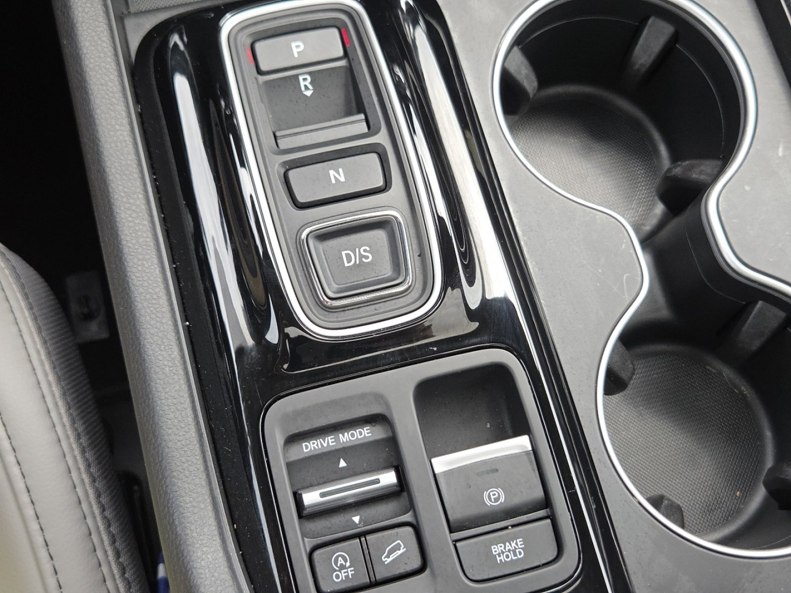 Certified 2025 Honda Pilot Touring image 36