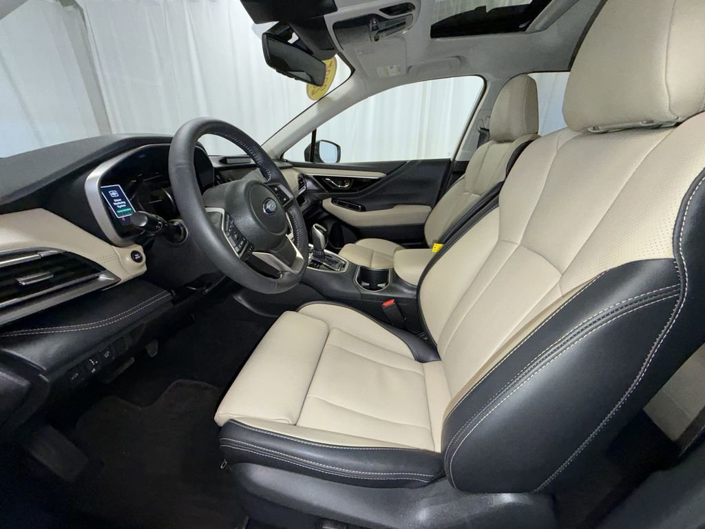 Used 2025 Subaru Outback Limited image 13