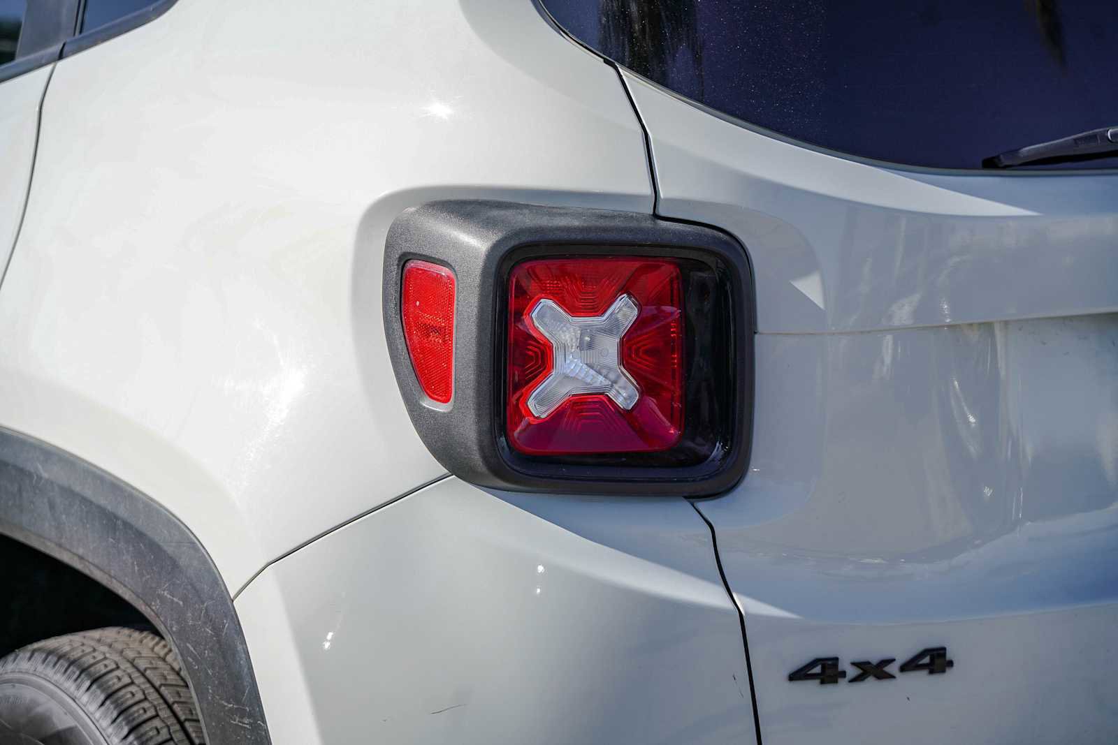 Used 2020 Jeep Renegade Altitude image 7