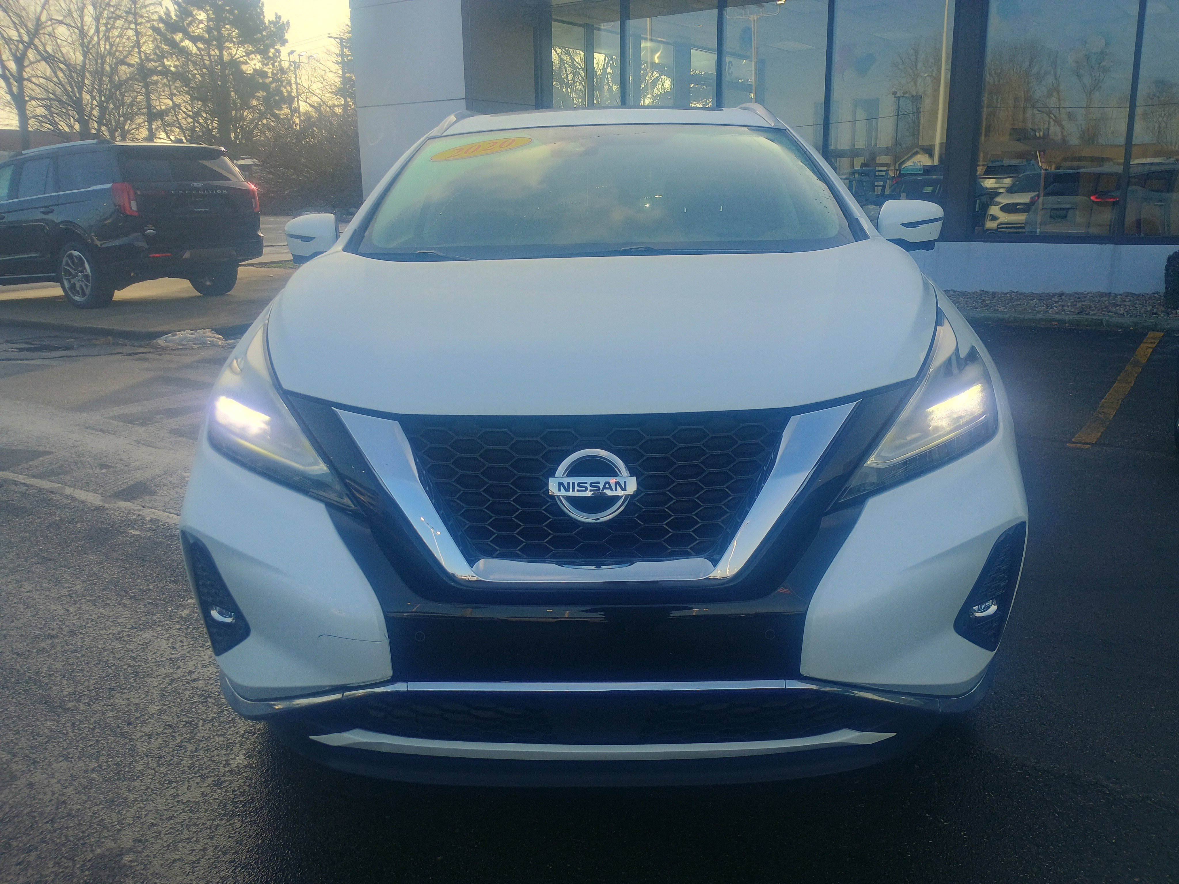 Used 2020 Nissan Murano SL image 2