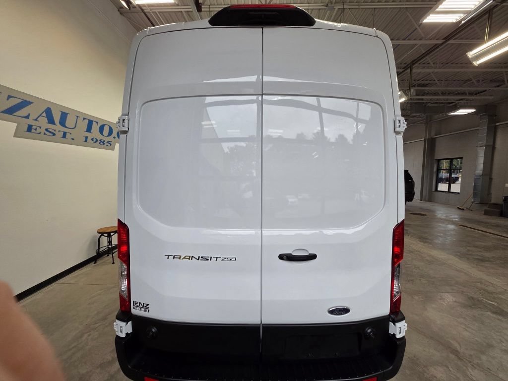 Used 2024 Ford Transit 250 148 High Roof Extended AWD w/ Load Area Protection Package image 7