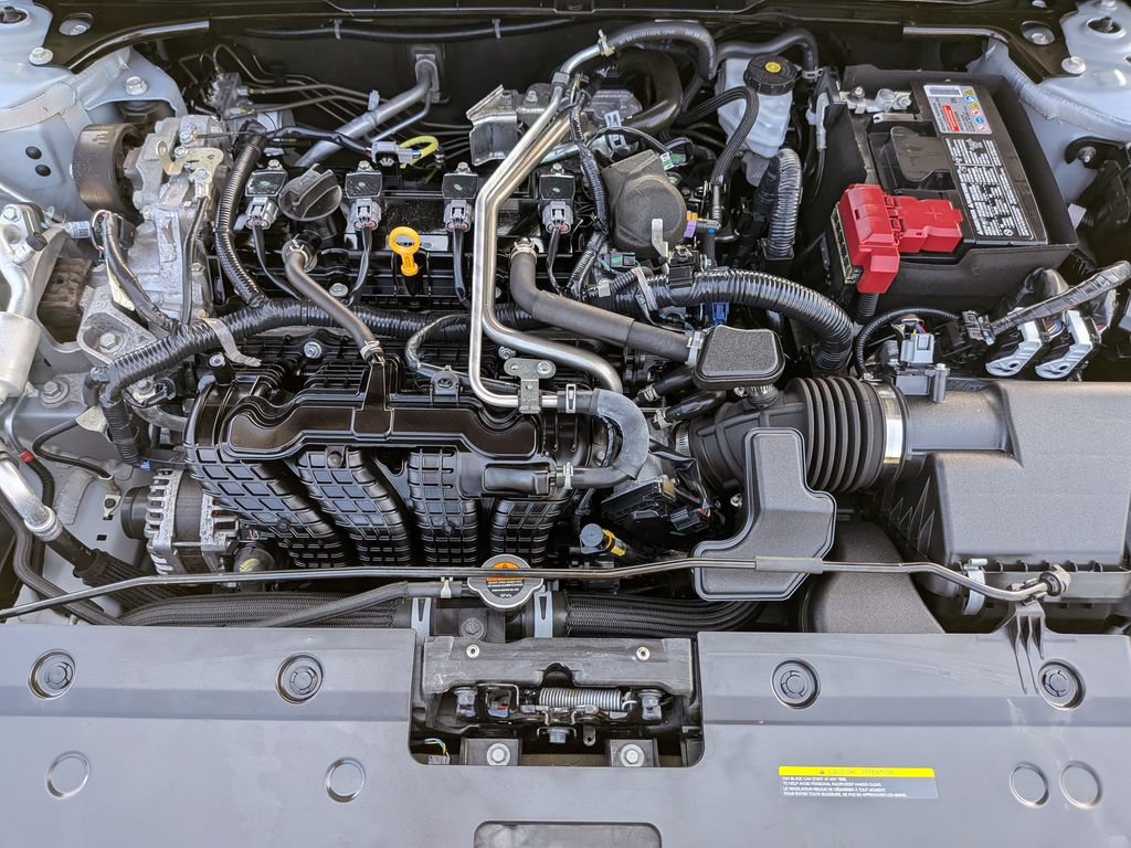 Used 2024 Nissan Altima 2.5 SR FWD image 31