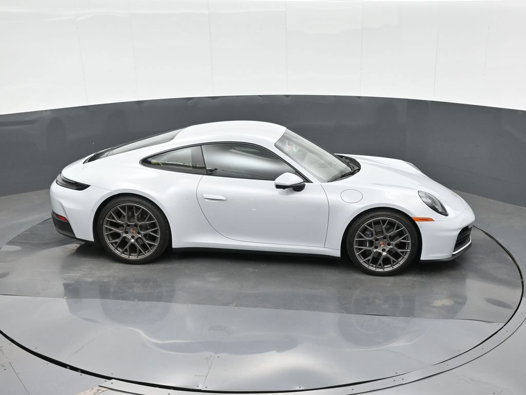 Certified 2025 Porsche 911 Carrera RWD image 31