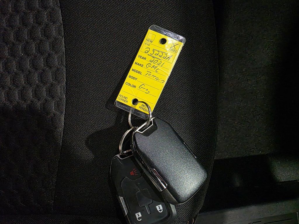 Used 2021 GMC Terrain SLE FWD image 42
