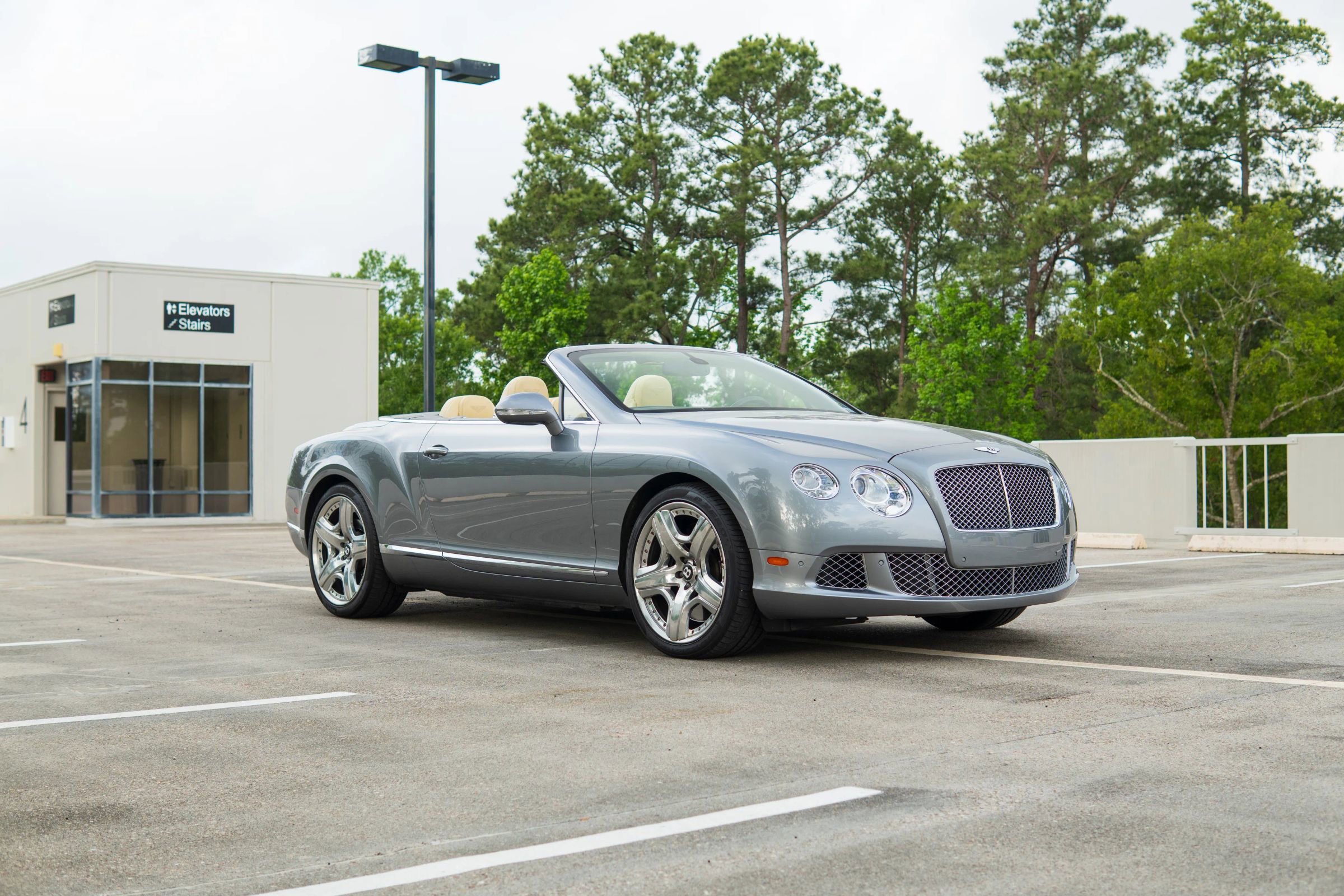 Used 2013 Bentley Continental GT image 28