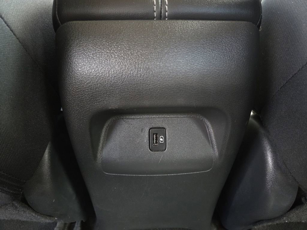 Used 2024 Nissan Sentra SV FWD image 20