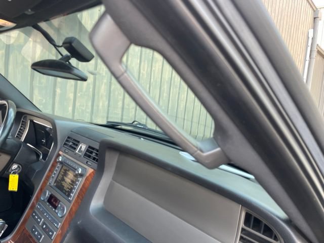 Used 2012 Lincoln Navigator 4WD image 49