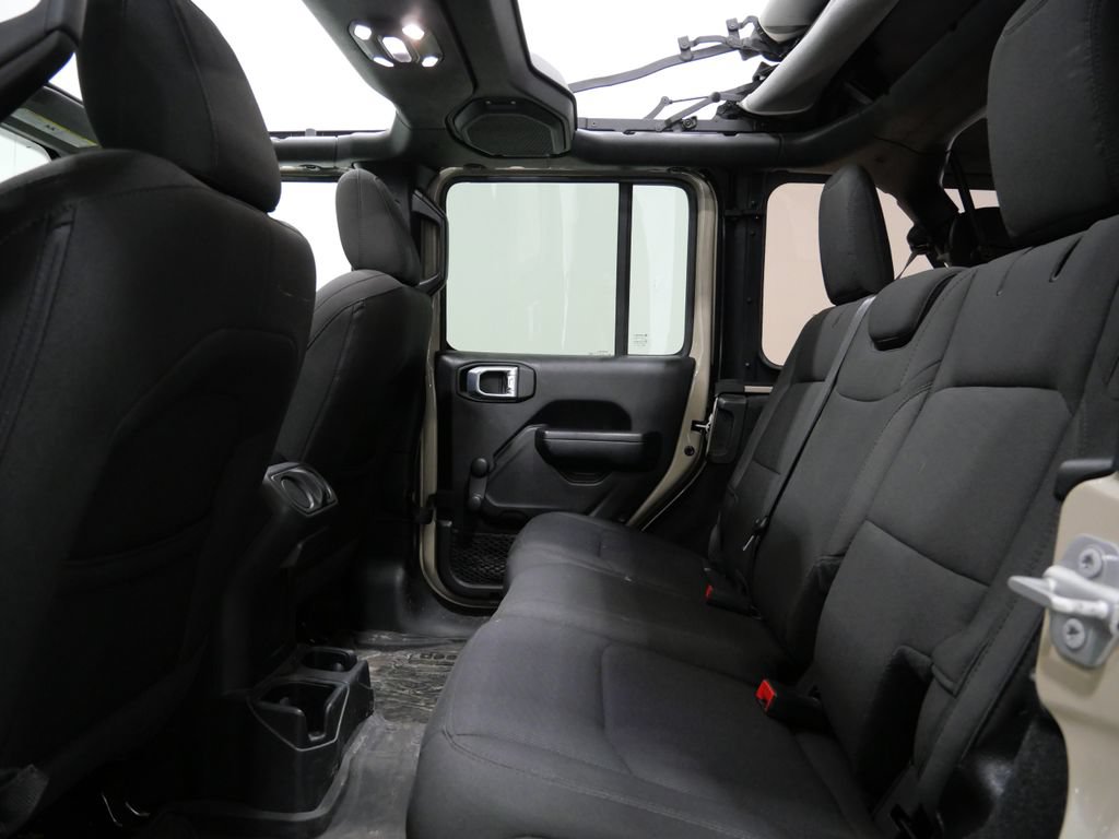 Used 2022 Jeep Wrangler Unlimited Sport AWD/4WD image 26