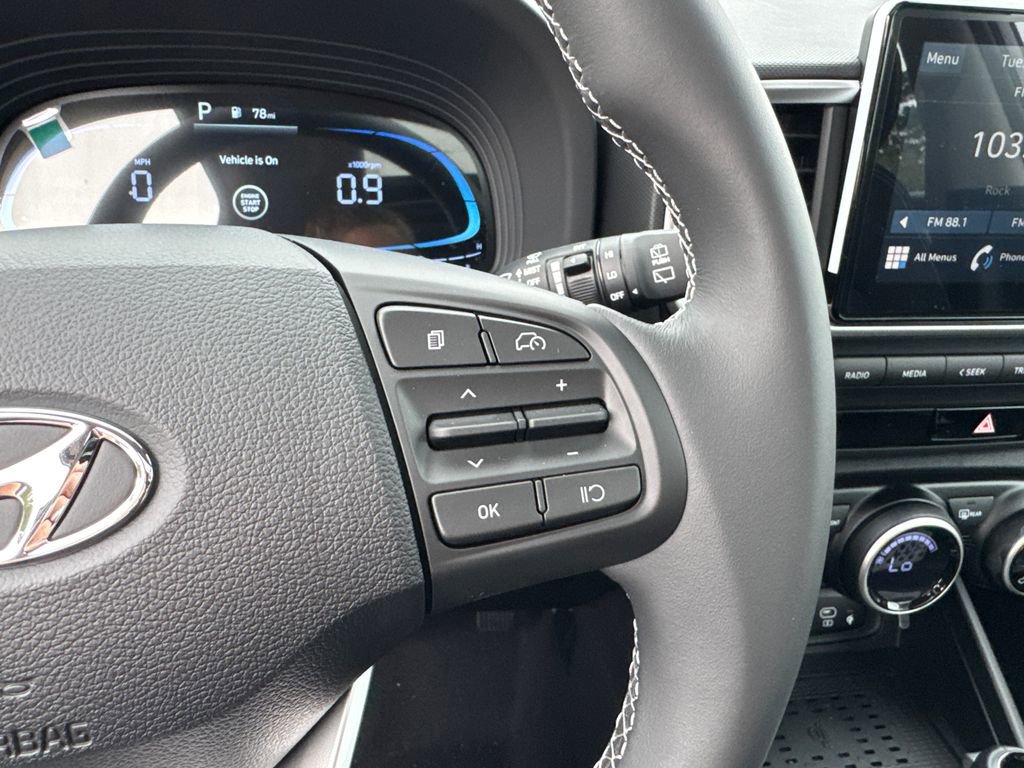 New 2026 Hyundai Venue SEL image 17