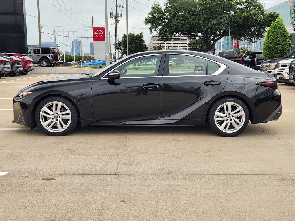 Used 2023 Lexus IS 300 w/ Comfort Package RWD image 4