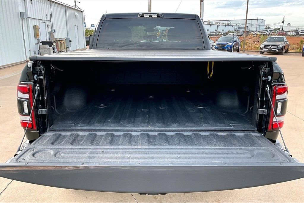 Used 2024 RAM 2500 Big Horn w/ Night Edition AWD/4WD image 33