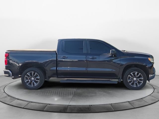 Used 2022 Chevrolet Silverado 1500 LT AWD/4WD image 6
