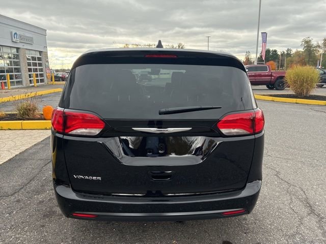 New 2026 Chrysler Voyager LX FWD image 6