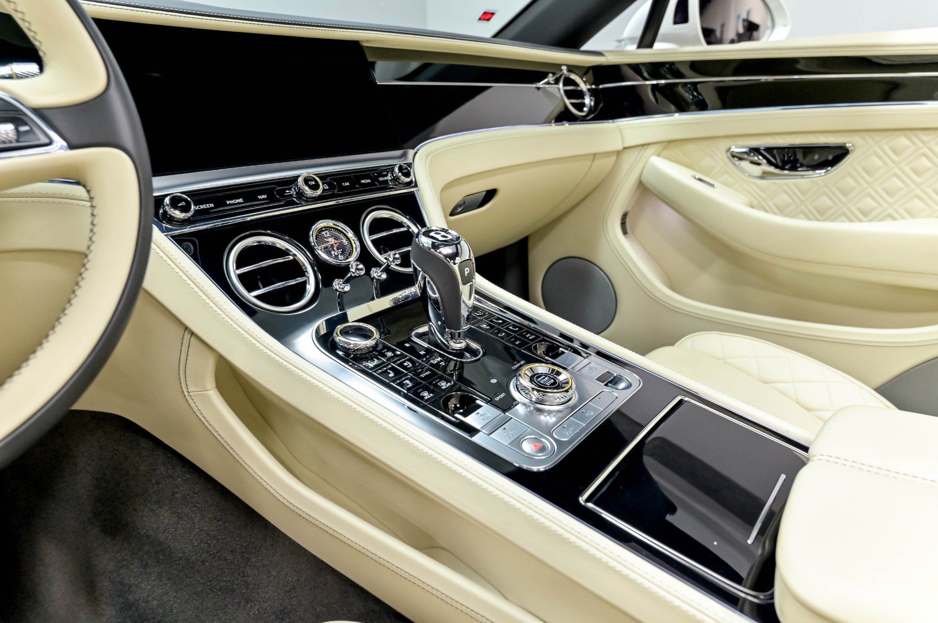 Used 2020 Bentley Continental GT AWD/4WD image 13