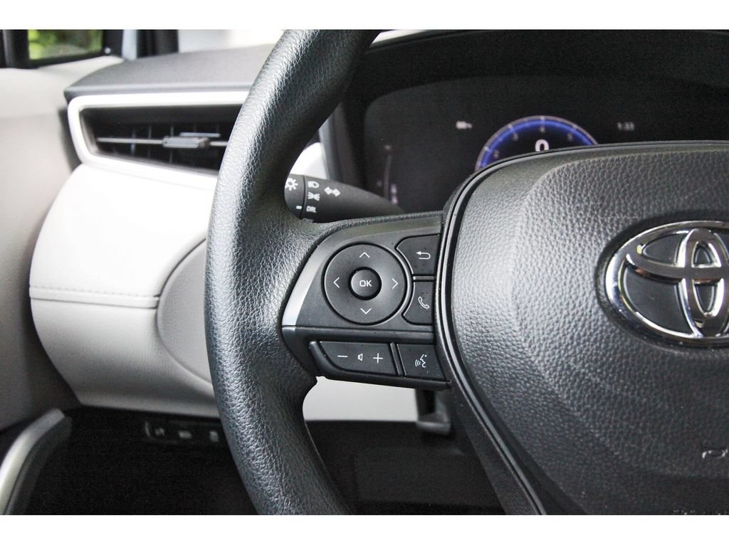 Used 2026 Toyota Corolla Cross L FWD image 16