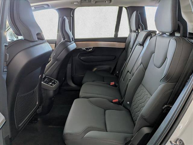 New 2026 Volvo XC90 B5 Core AWD/4WD image 17
