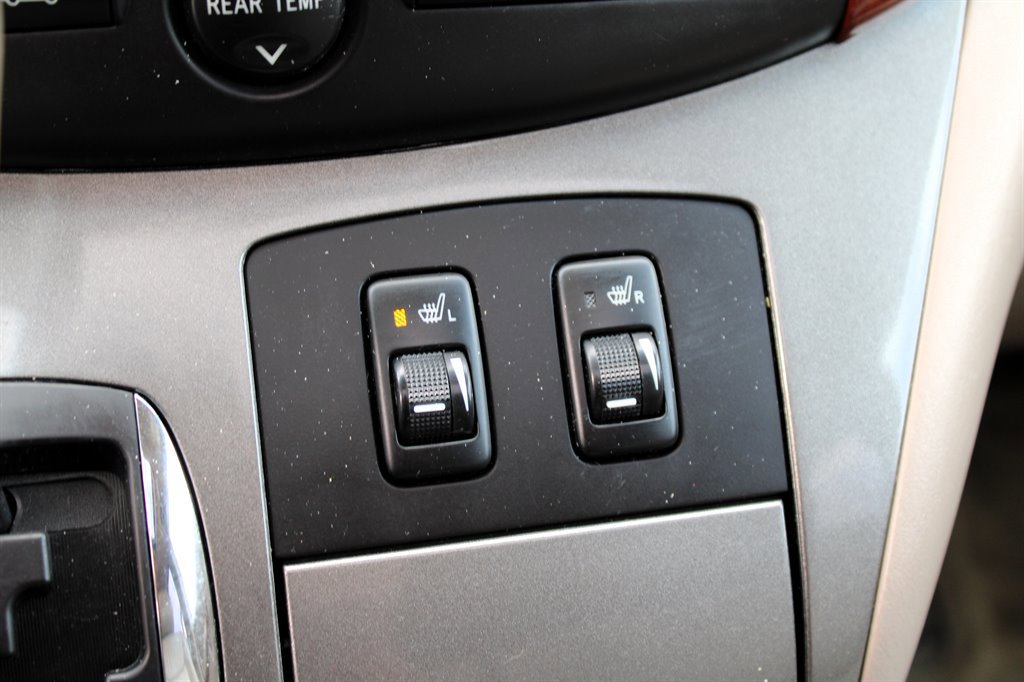 Used 2005 Toyota Sienna XLE image 30