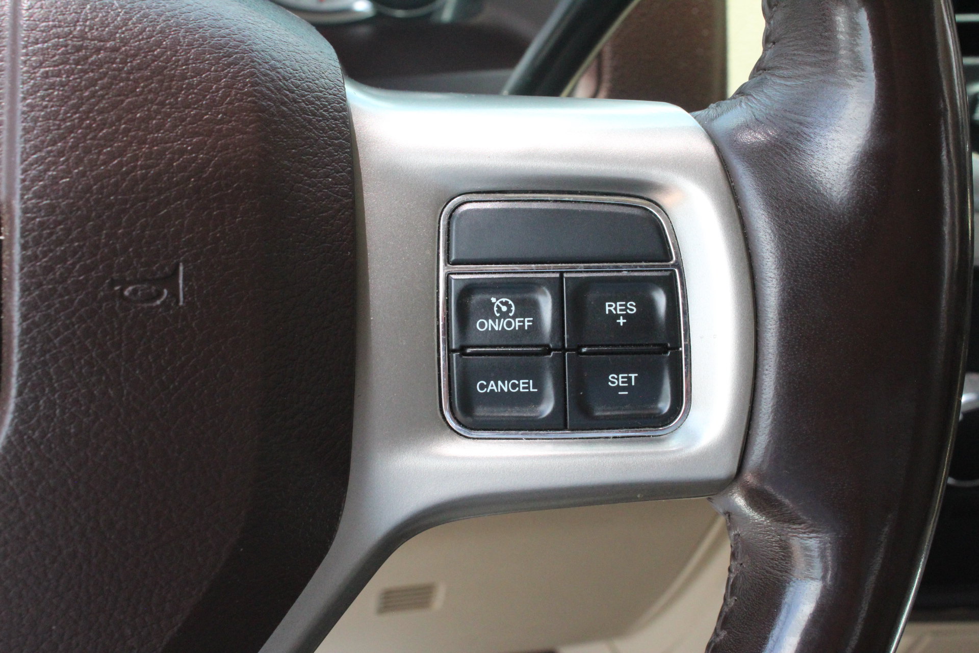 Used 2017 RAM 2500 Laramie w/ Convenience Group AWD/4WD image 19