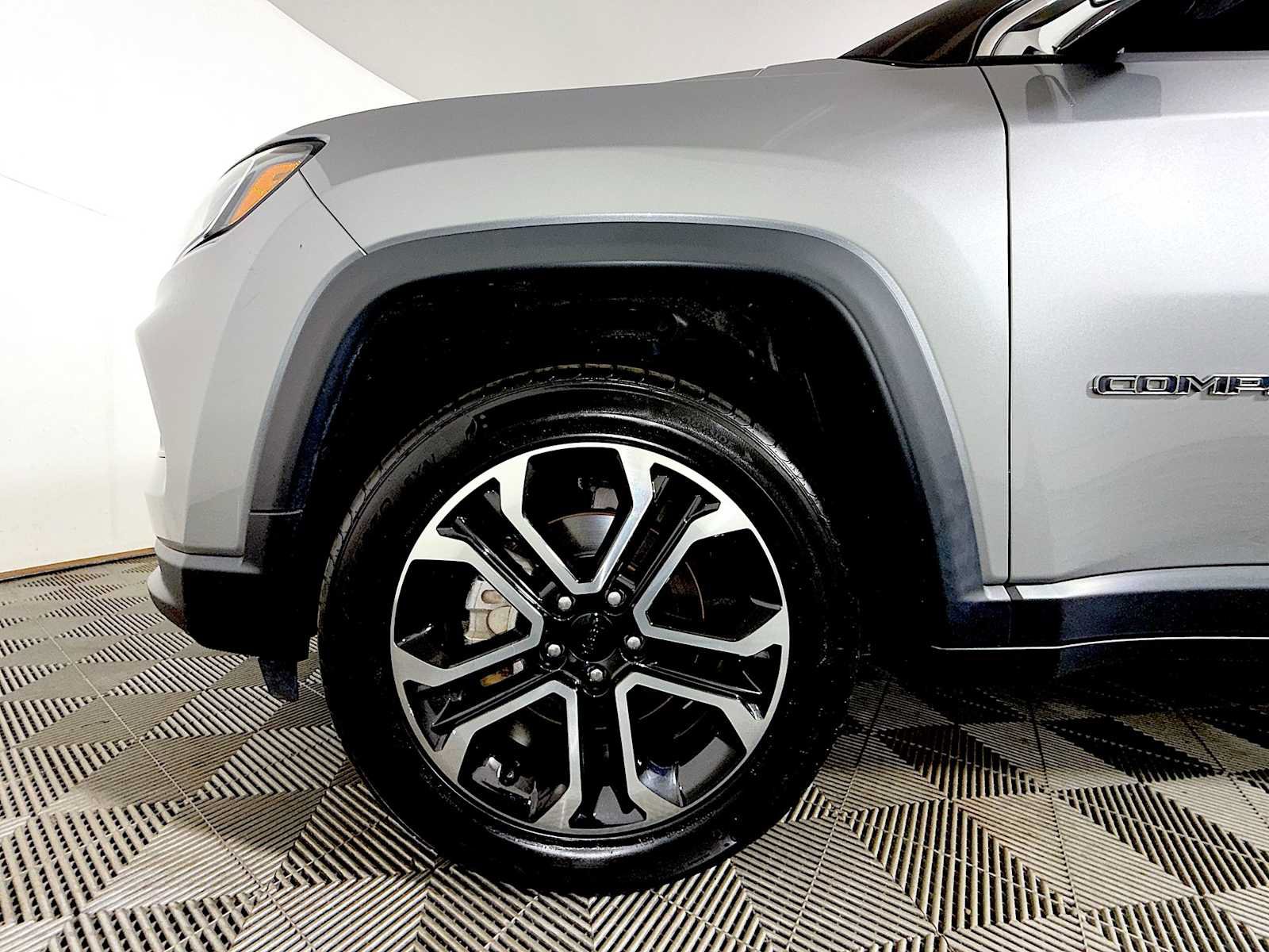 Used 2022 Jeep Compass Limited AWD/4WD image 8