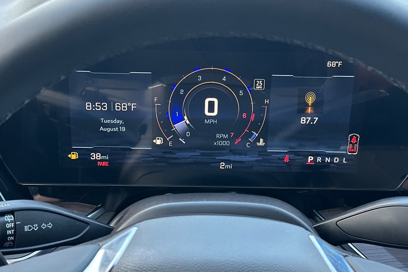 New 2025 Chevrolet Suburban Premier image 27