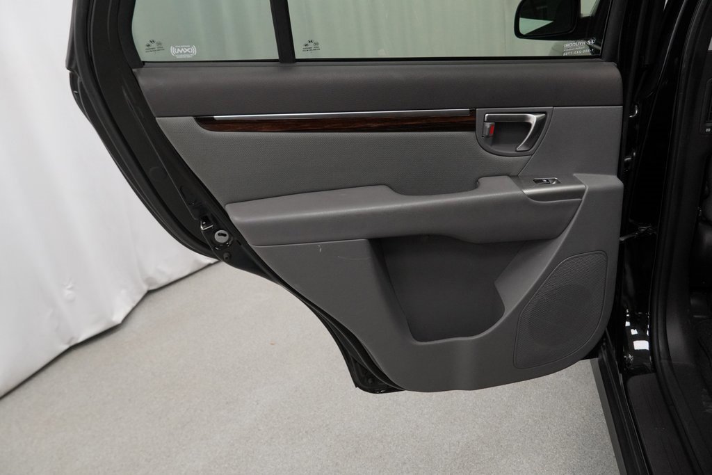 Used 2012 Hyundai Santa Fe GLS image 43