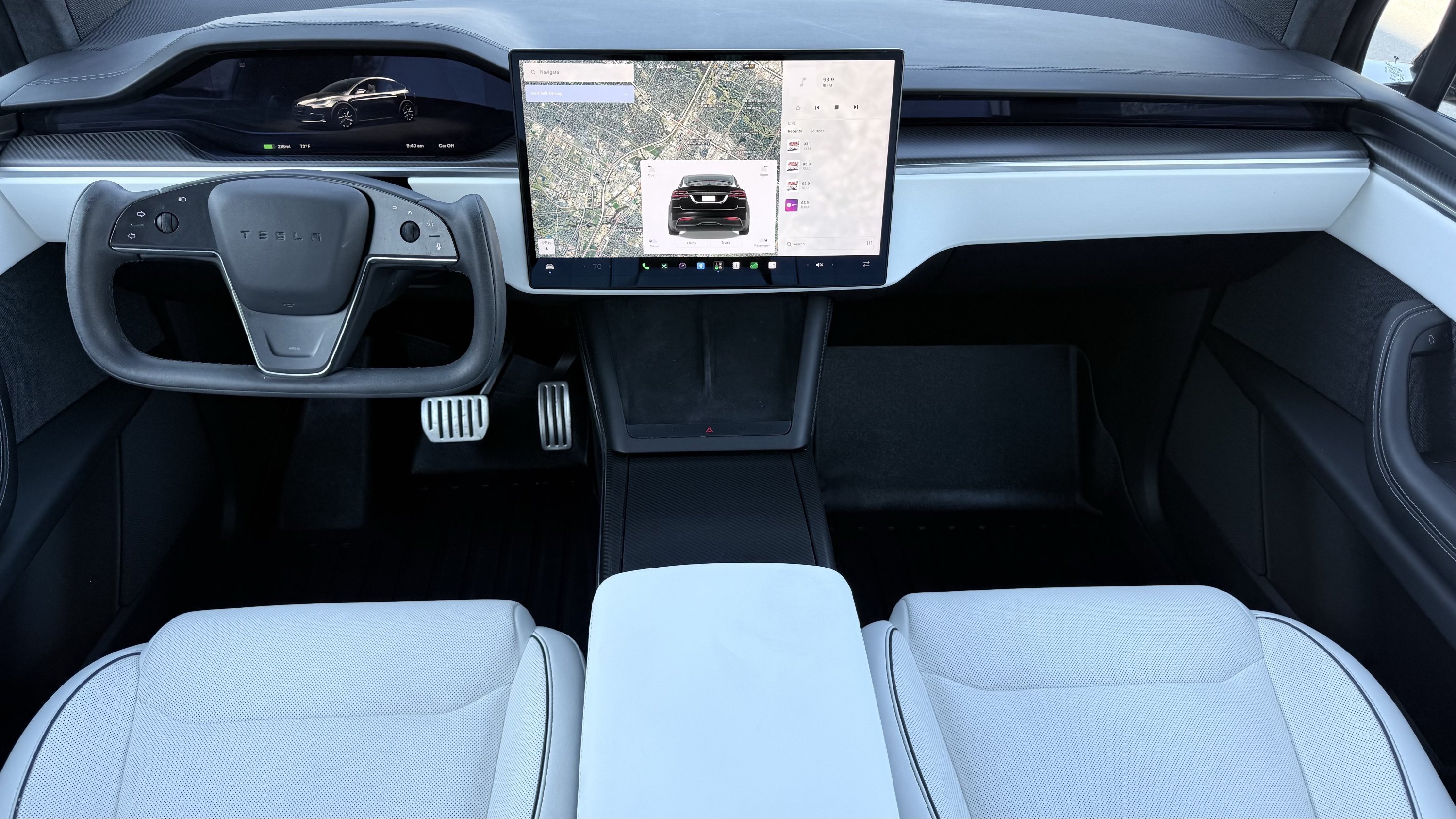 Used 2023 Tesla Model X Plaid AWD/4WD image 2