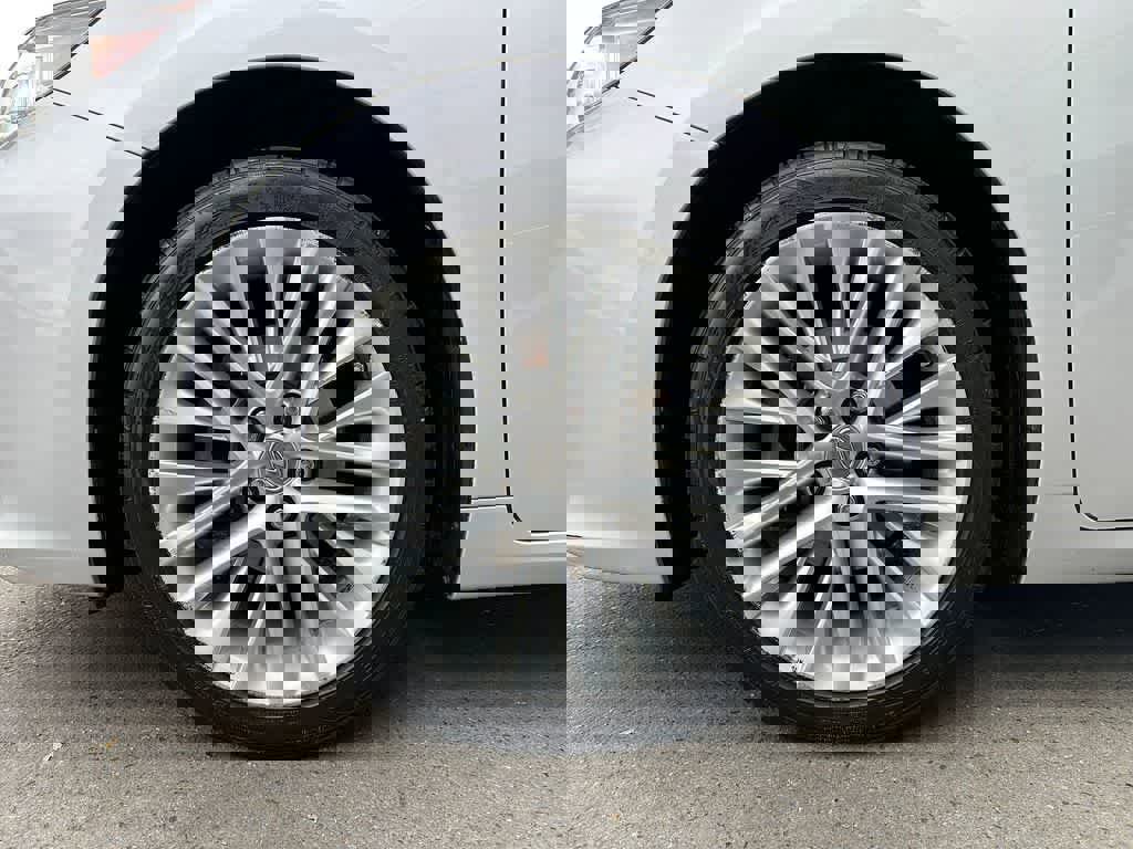 Used 2014 Lexus ES 350 w/ Luxury Package image 8