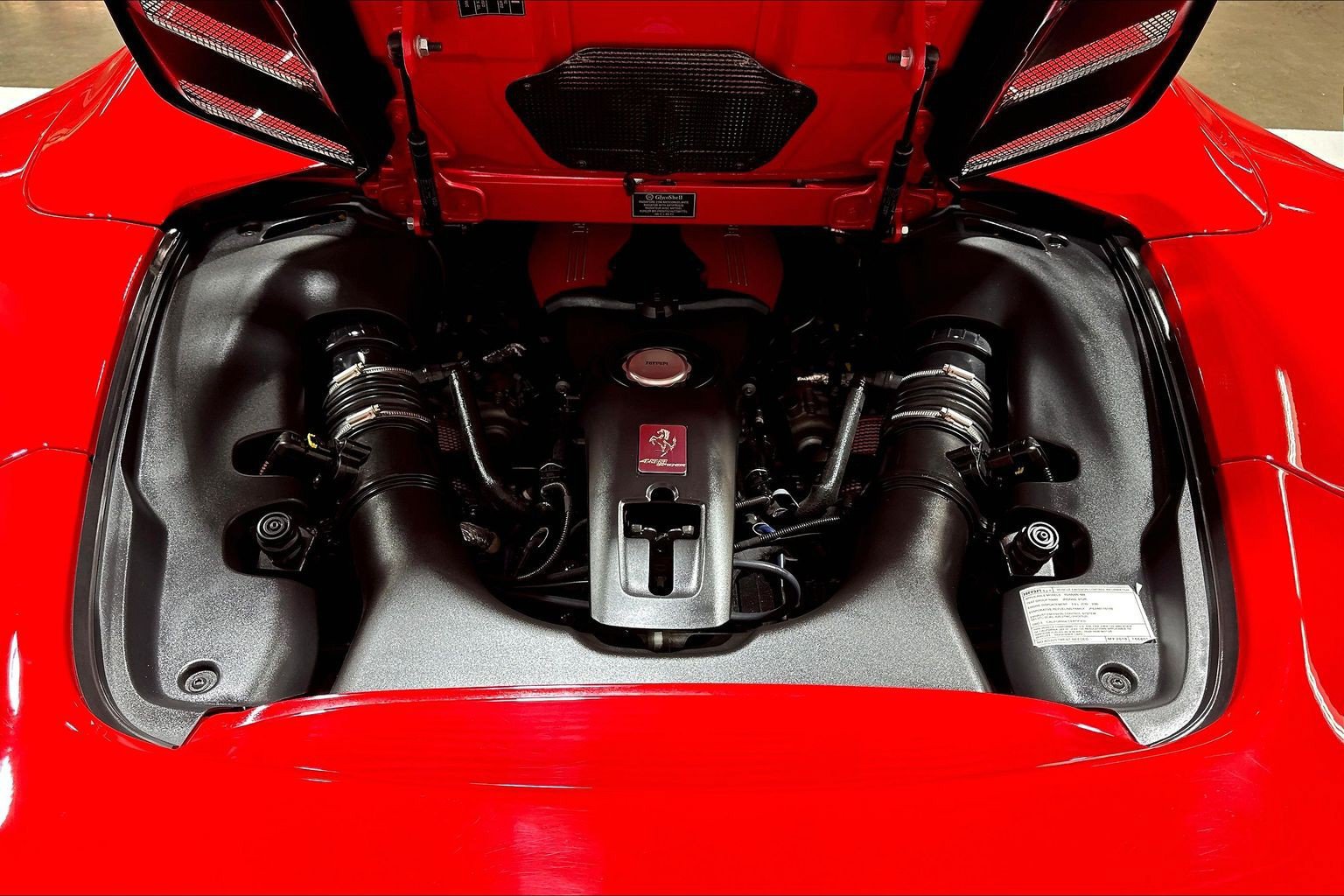 Used 2018 Ferrari 488 Spider RWD image 23