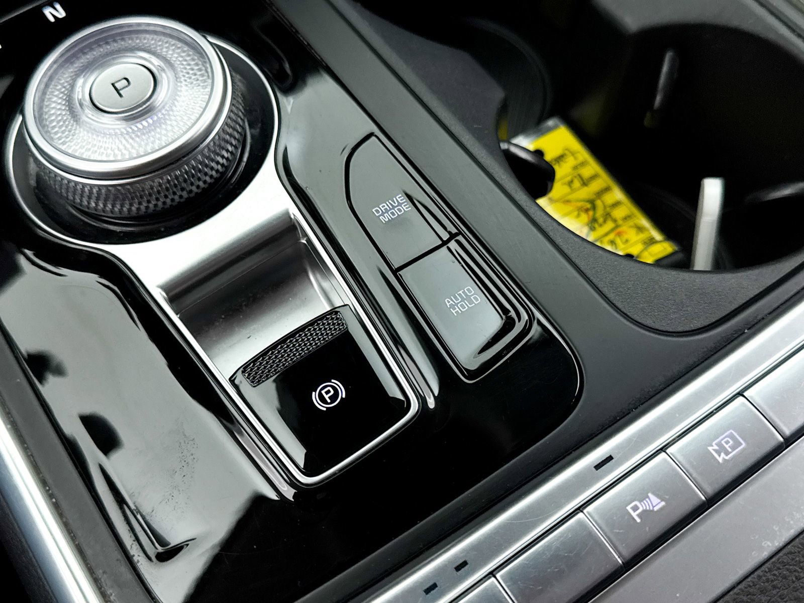 Certified 2025 Kia Carnival EX image 8