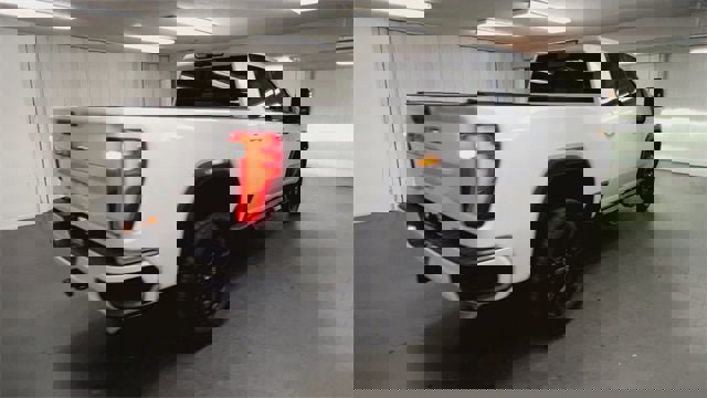 Certified 2024 GMC Sierra 2500 AT4 w/ AT4 Preferred Package image 8