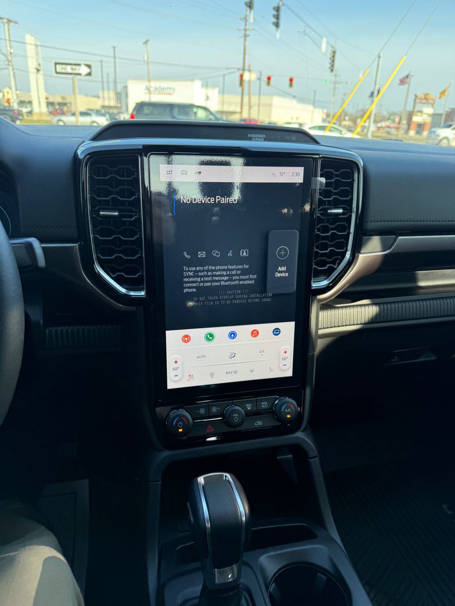 New 2025 Ford Ranger Lariat w/ Black Appearance Package image 17