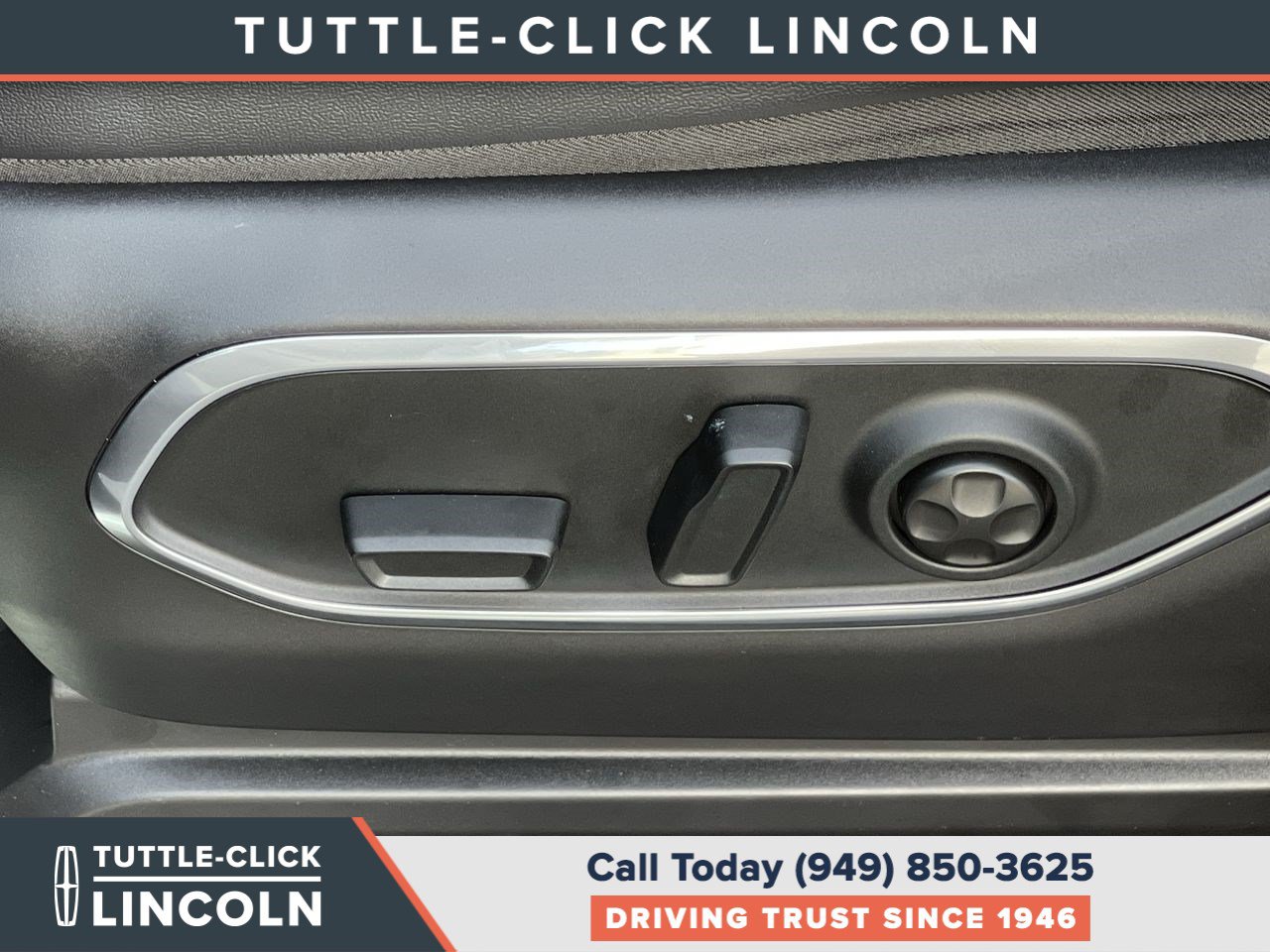 Used 2026 Jeep Grand Wagoneer 2WD w/ Premium Group I image 24