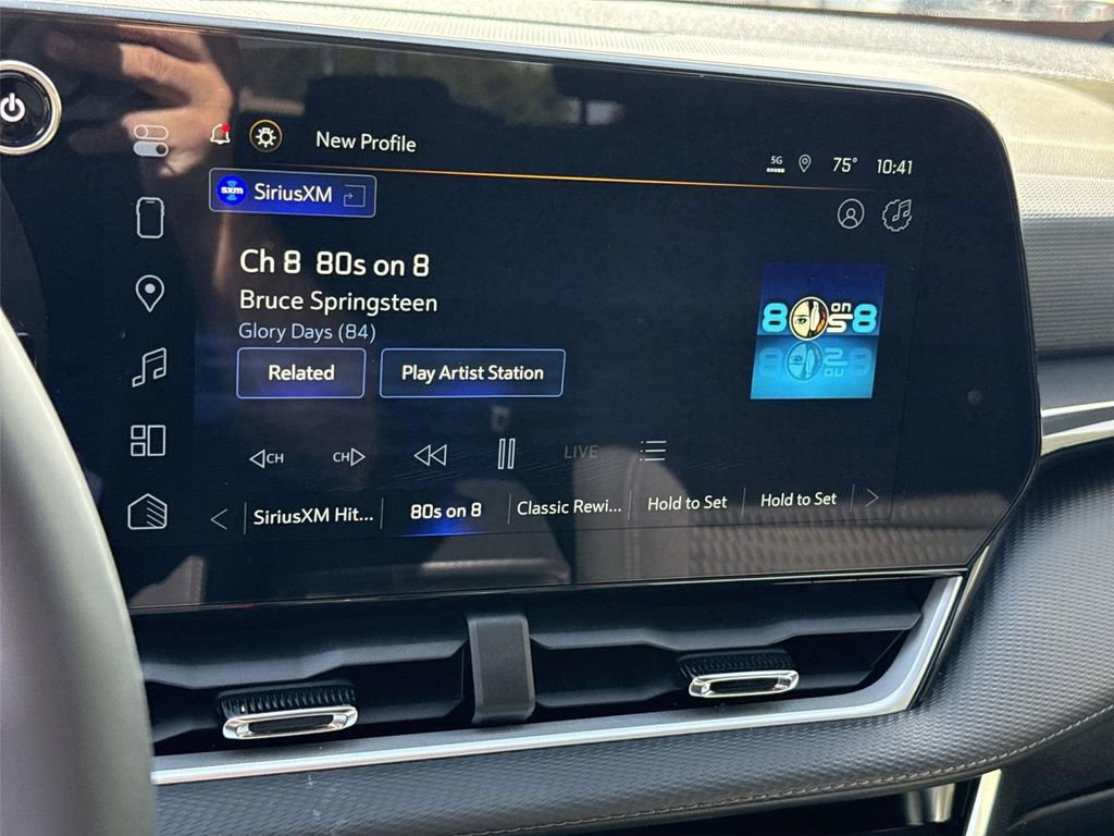 Used 2025 Chevrolet Equinox LT image 12