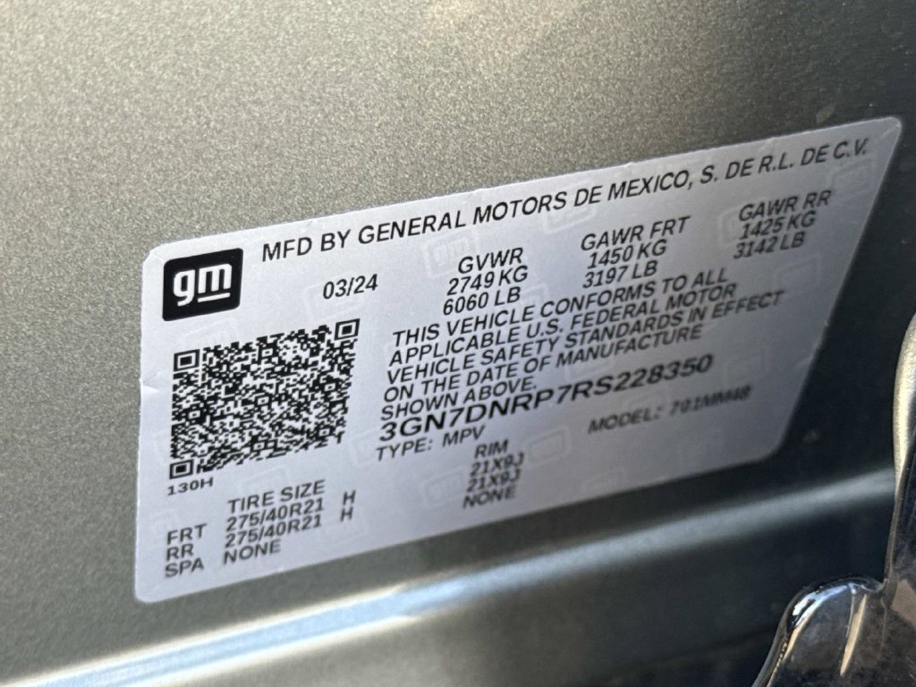 Used 2024 Chevrolet Equinox EV RS FWD image 18