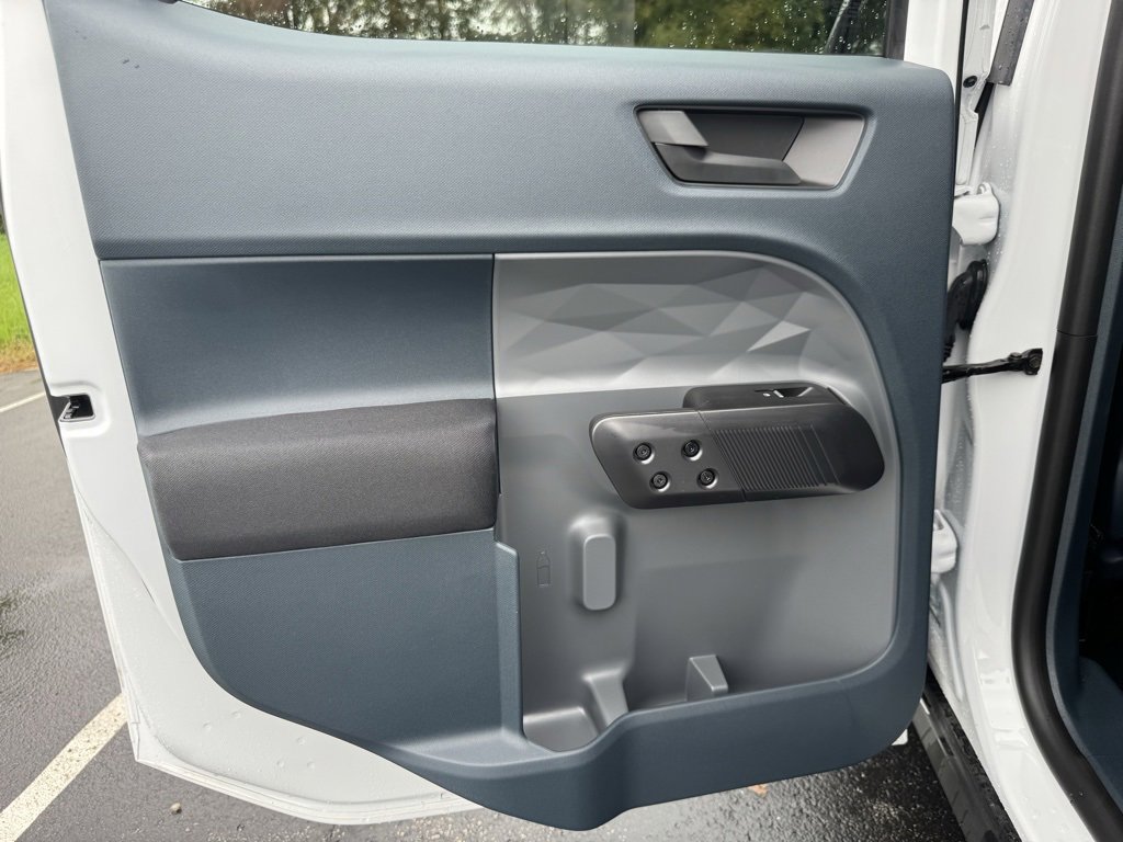 New 2025 Ford Maverick XL image 24