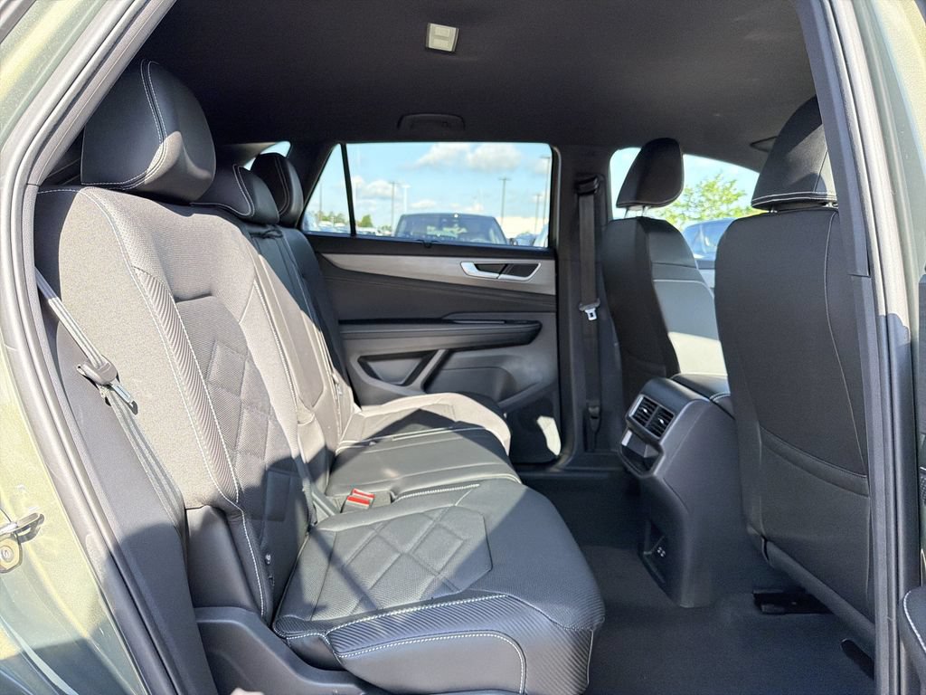 New 2026 Volkswagen Atlas Cross Sport SE FWD image 16