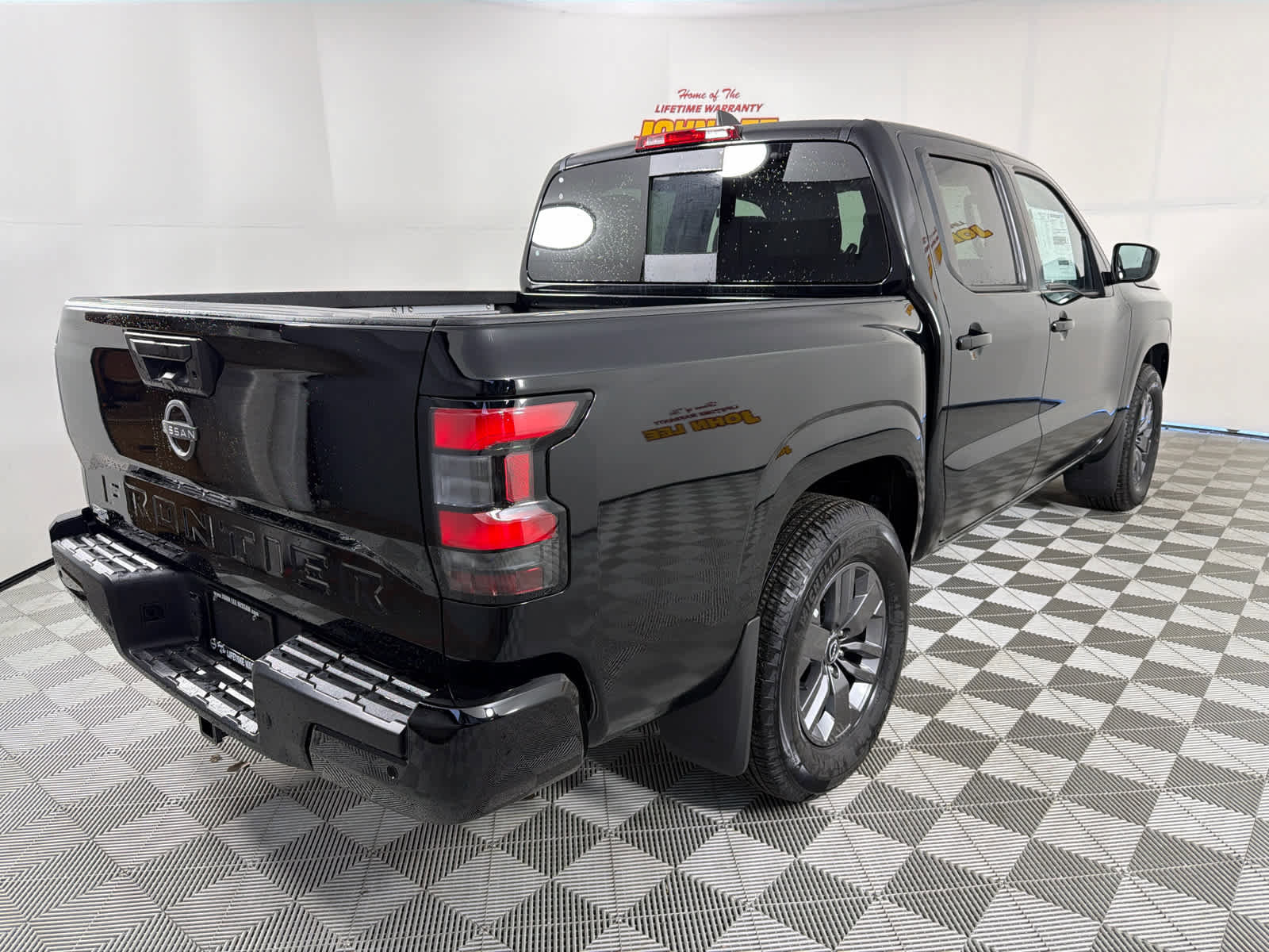 New 2025 Nissan Frontier SV w/ SV Convenience Package image 6