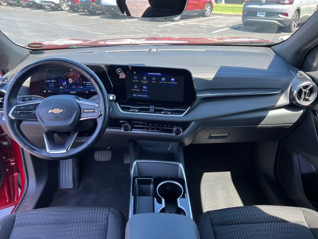 Used 2025 Chevrolet Equinox LT w/ Safety and Technology Package image 21